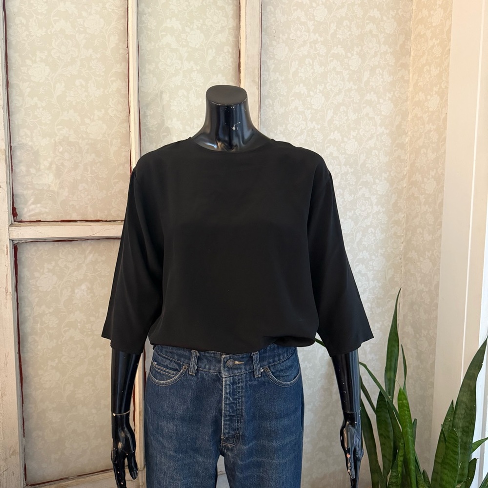 Vintage Erika Black 100% Silk Short Sleeve Blouse Sz Small